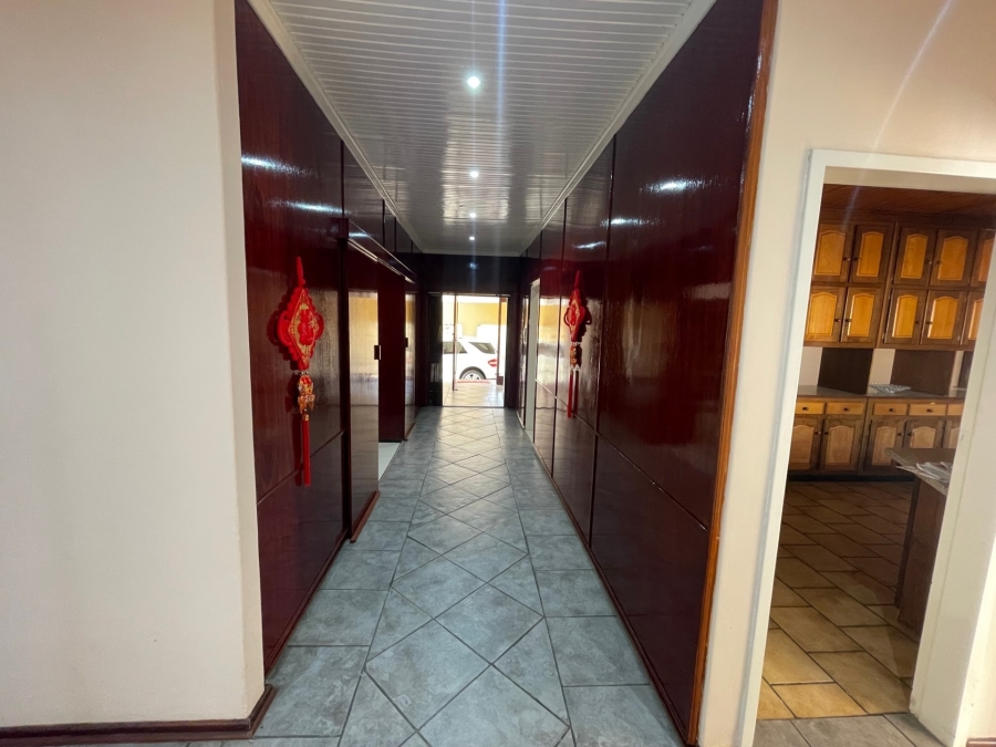 6 Bedroom Property for Sale in Dan Pienaar Free State